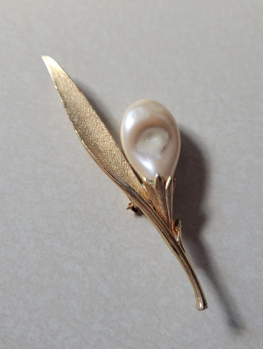 Gold-Tone Pearl Teardrop Floral Brooch - Women's Jewelry